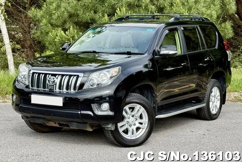 Toyota Land Cruiser Prado in Black for Sale Image 3