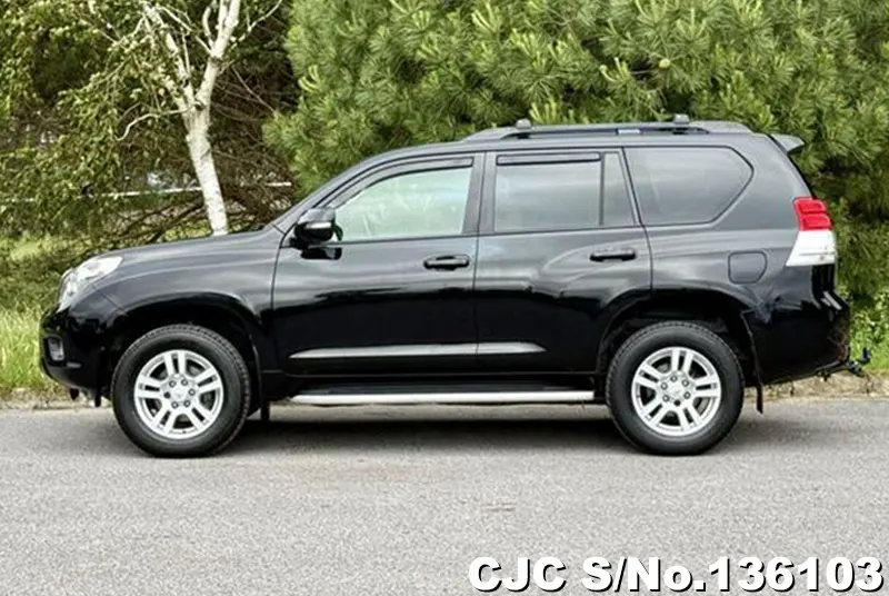Toyota Land Cruiser Prado in Black for Sale Image 7
