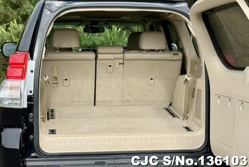Toyota Land Cruiser Prado in Black for Sale Image 8