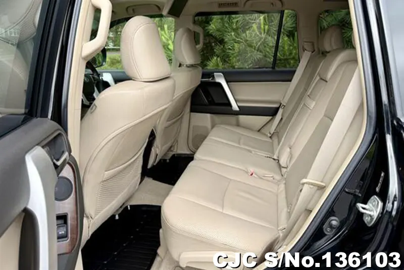 Toyota Land Cruiser Prado in Black for Sale Image 12