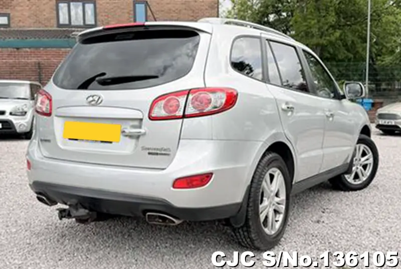 Hyundai Santa FE in Silver for Sale Image 2