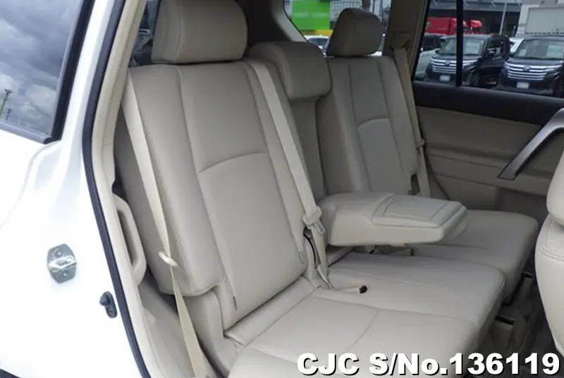 Toyota Land Cruiser Prado in Pearl for Sale Image 5