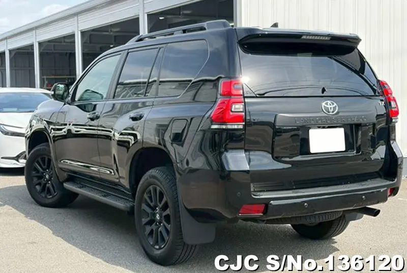 Toyota Land Cruiser Prado in Black for Sale Image 1