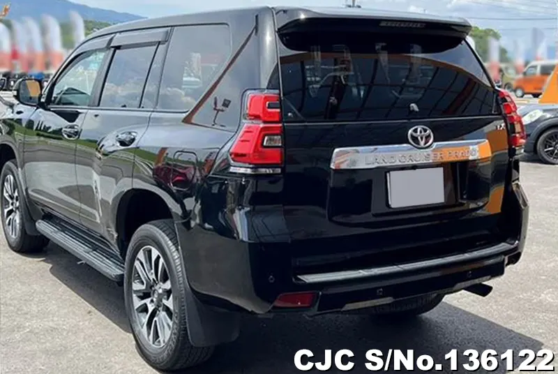 Toyota Land Cruiser Prado in Black for Sale Image 1