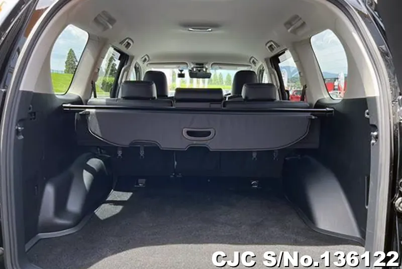 Toyota Land Cruiser Prado in Black for Sale Image 8