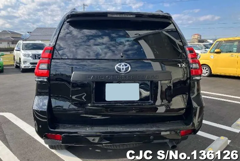 Toyota Land Cruiser Prado in Black for Sale Image 5