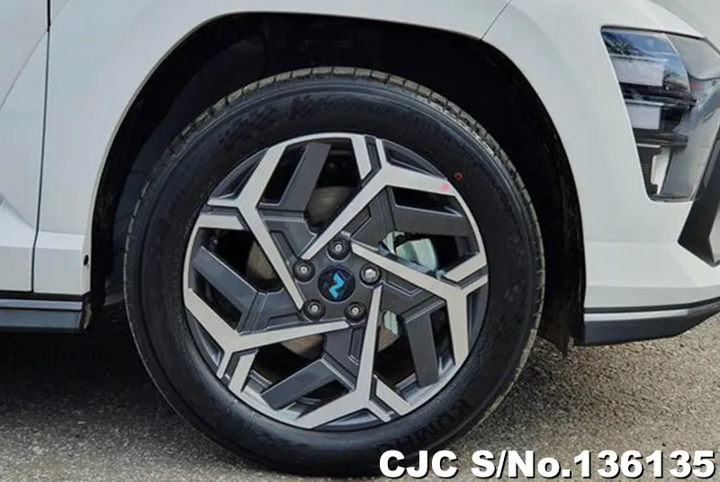 Hyundai Kona  in White for Sale Image 16