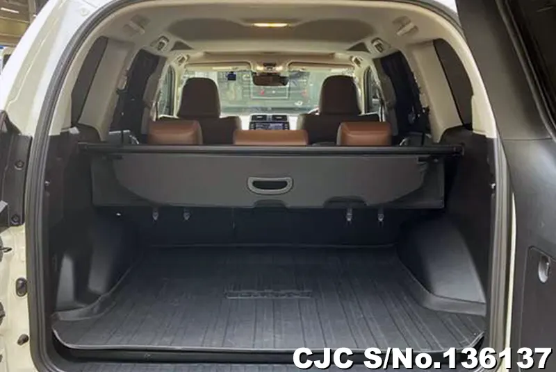 Toyota Land Cruiser Prado in Pearl for Sale Image 4