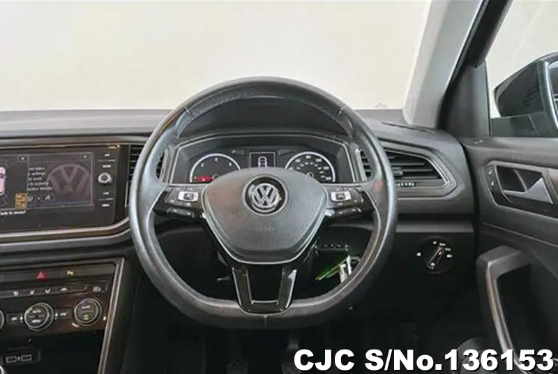 Volkswagen T-Roc in Black for Sale Image 9