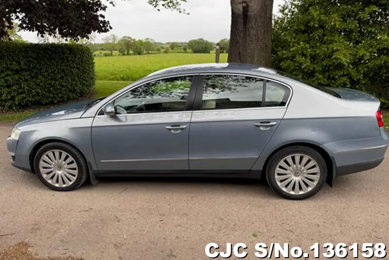 Volkswagen Passat in Gray for Sale Image 5