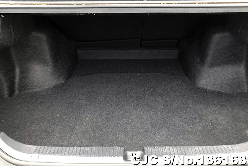 Toyota Mark X in Black for Sale Image 9
