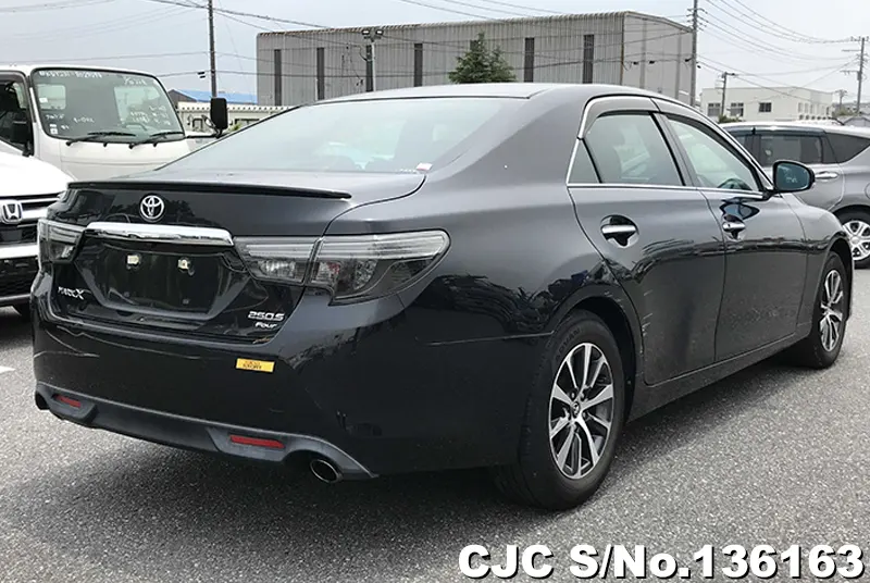 Toyota Mark X in Black for Sale Image 2