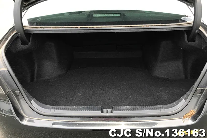 Toyota Mark X in Black for Sale Image 8