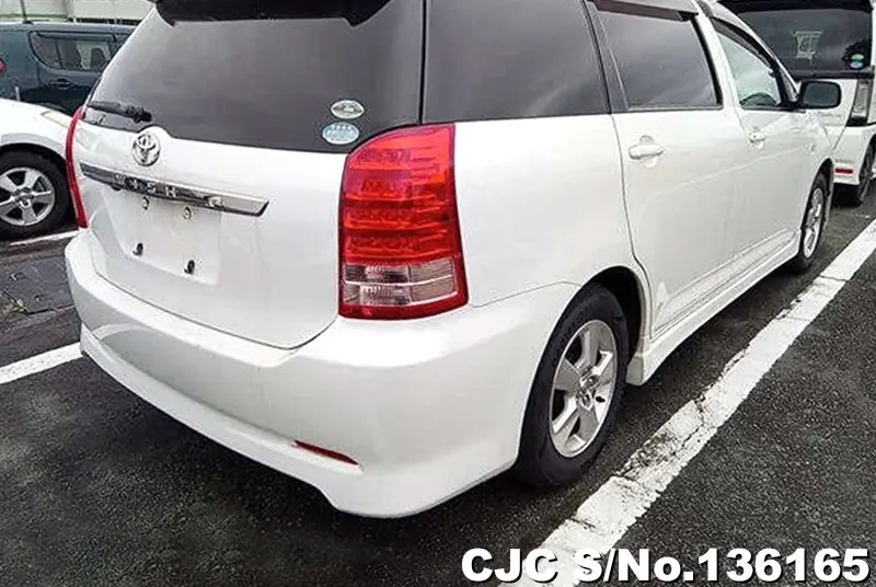 Toyota Wish in Pearl White for Sale Image 2