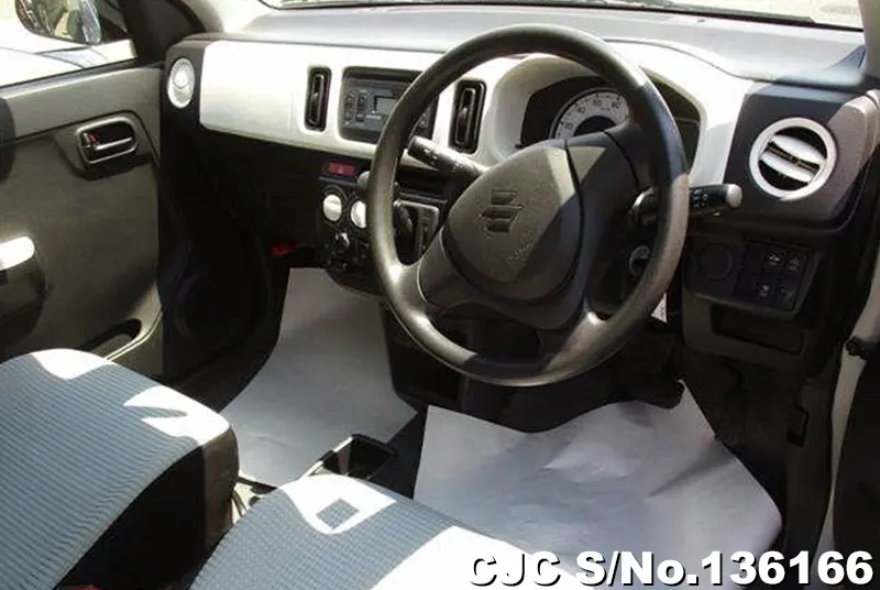 Suzuki Alto in Silver for Sale Image 4