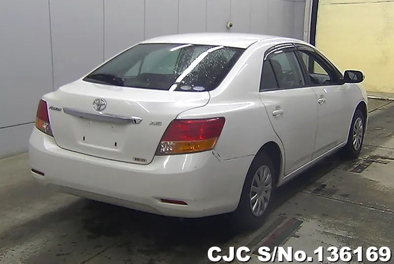 Toyota Allion in White for Sale Image 2