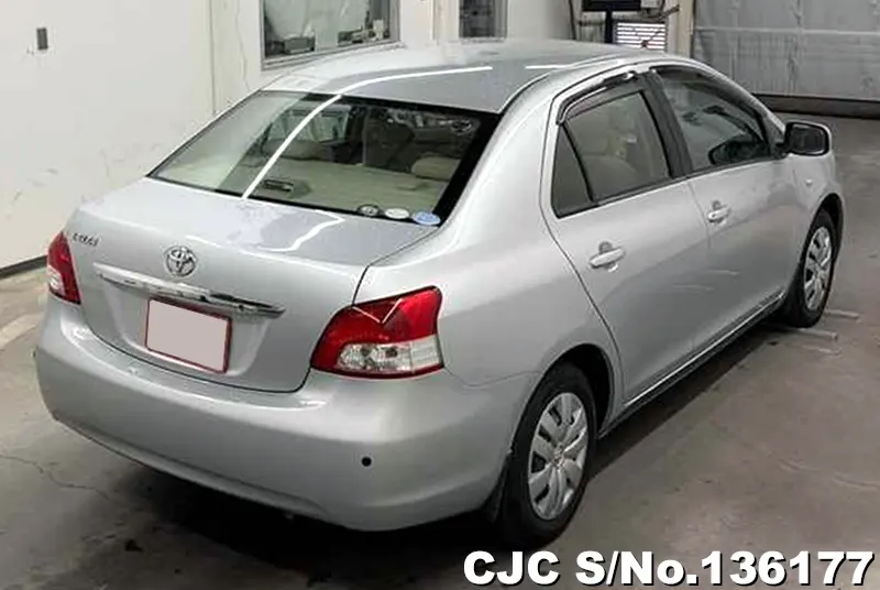 Toyota Belta in Silver for Sale Image 2