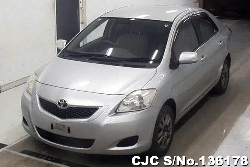 Toyota Belta in Silver for Sale Image 3