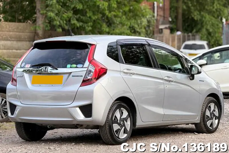 Honda JAZZ in Silver for Sale Image 2