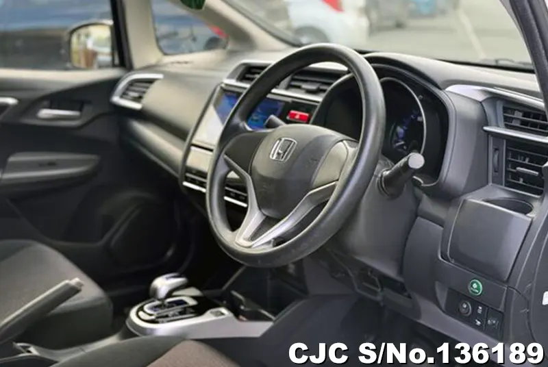 Honda JAZZ in Silver for Sale Image 7