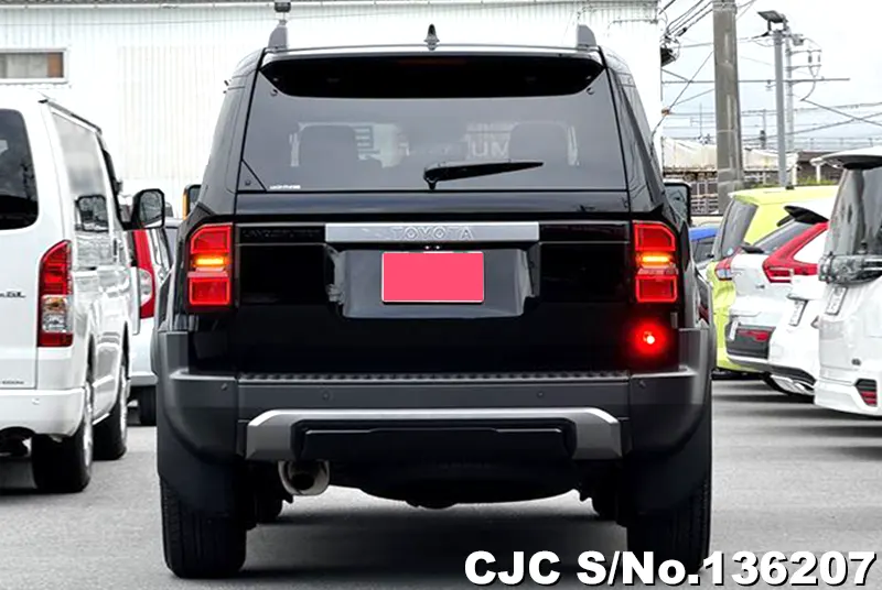 Toyota Land Cruiser 250 in Black for Sale Image 2