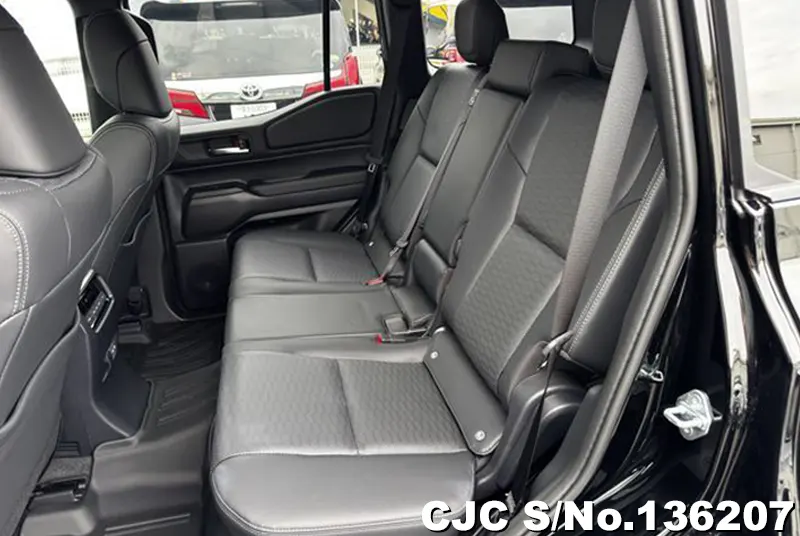 Toyota Land Cruiser 250 in Black for Sale Image 10