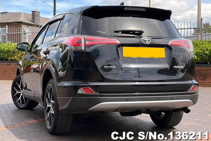 Toyota Rav4 in Black for Sale Image 1