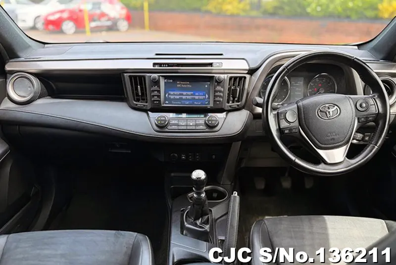 Toyota Rav4 in Black for Sale Image 9