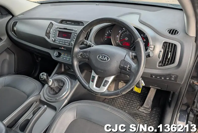 Kia Sportage in Black for Sale Image 8