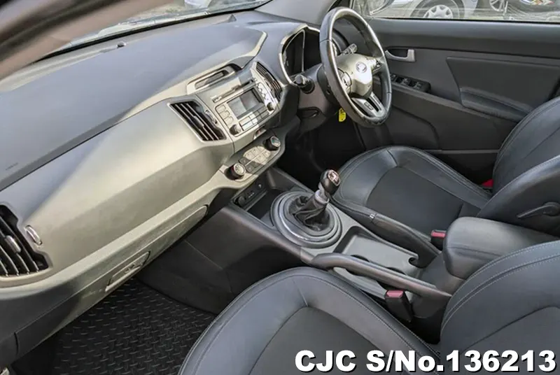 Kia Sportage in Black for Sale Image 9