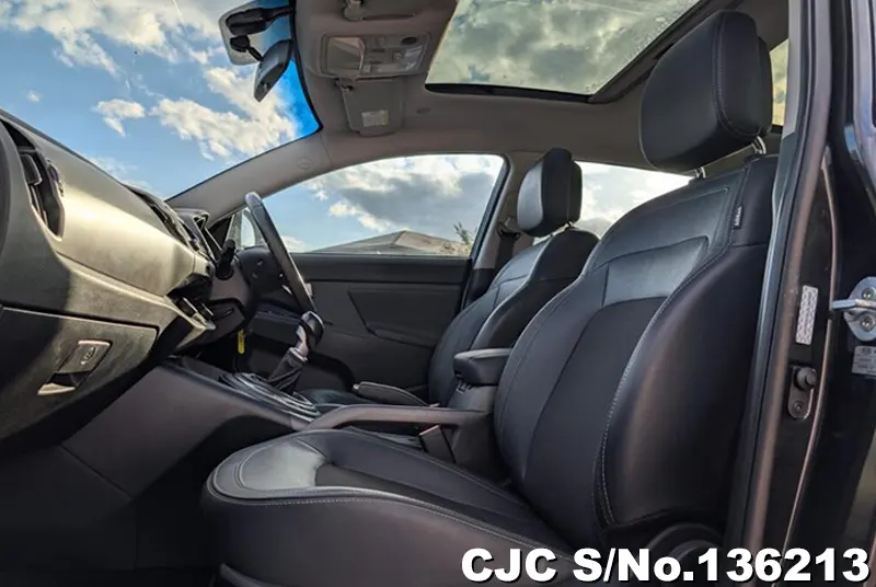 Kia Sportage in Black for Sale Image 11