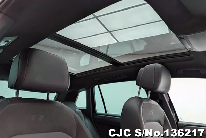 Volkswagen Tiguan in Black for Sale Image 14