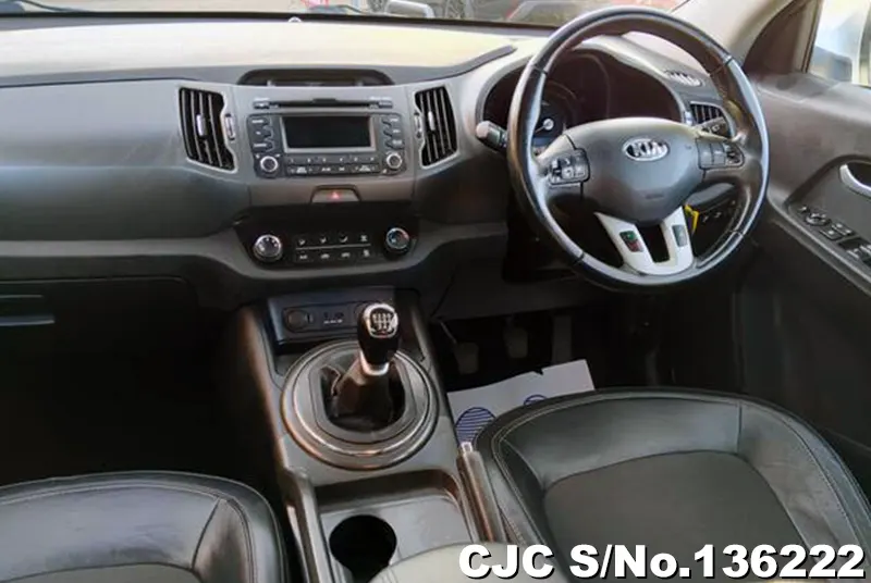 Kia Sportage in Silver for Sale Image 6