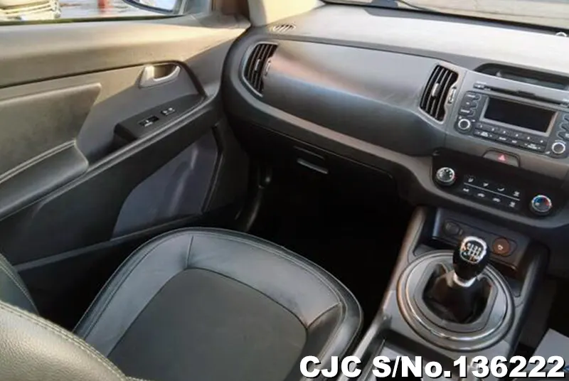 Kia Sportage in Silver for Sale Image 9