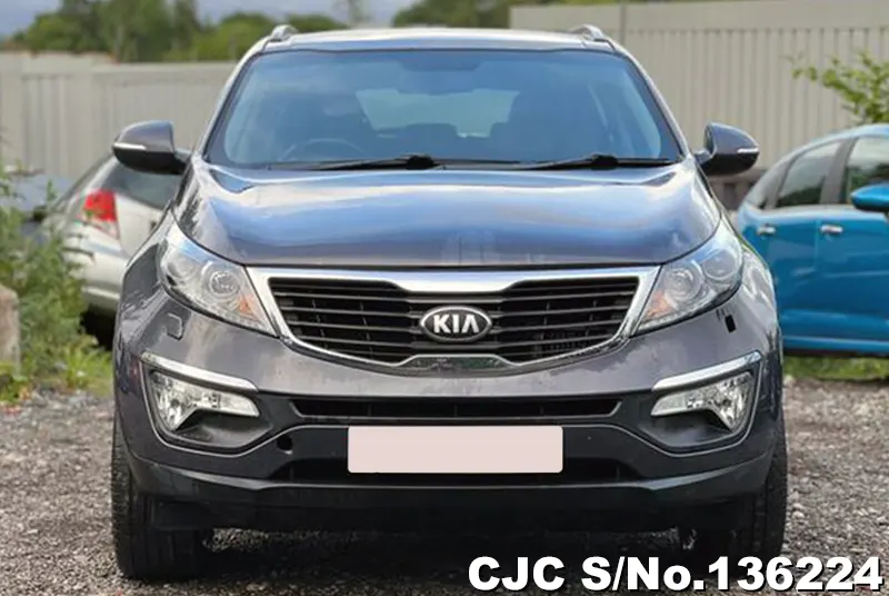 Kia Sportage in Silver for Sale Image 4