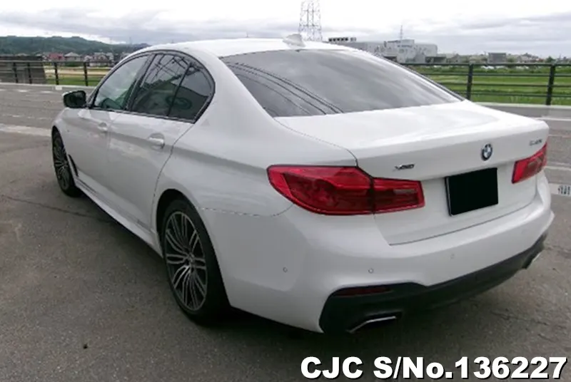 BMW 5 Series in White for Sale Image 1