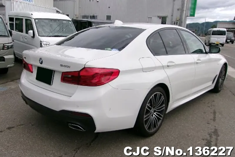 BMW 5 Series in White for Sale Image 2