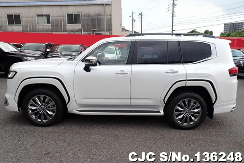 Toyota Land Cruiser in Pearl for Sale Image 7