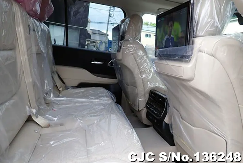 Toyota Land Cruiser in Pearl for Sale Image 12