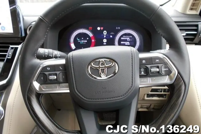 Toyota Land Cruiser in Pearl for Sale Image 9