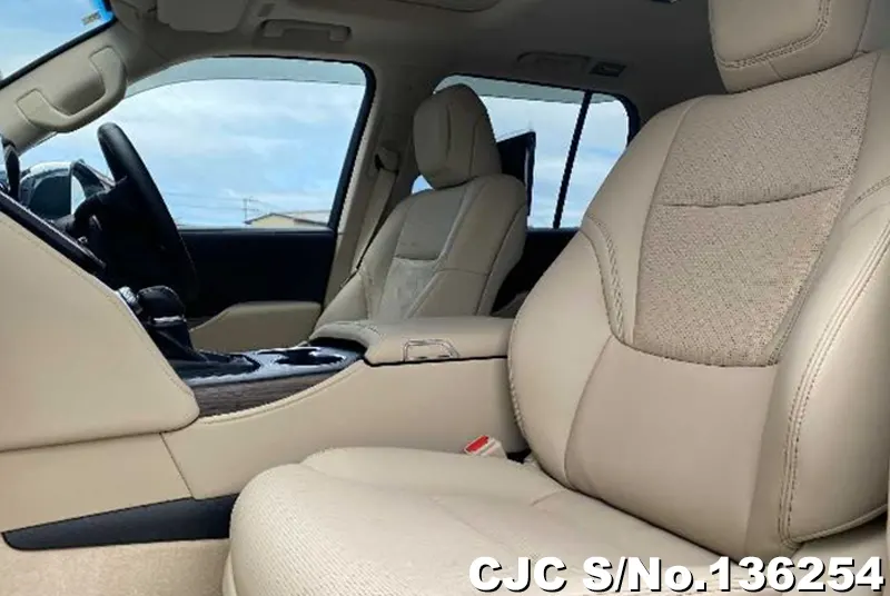 Toyota Land Cruiser in Pearl for Sale Image 8