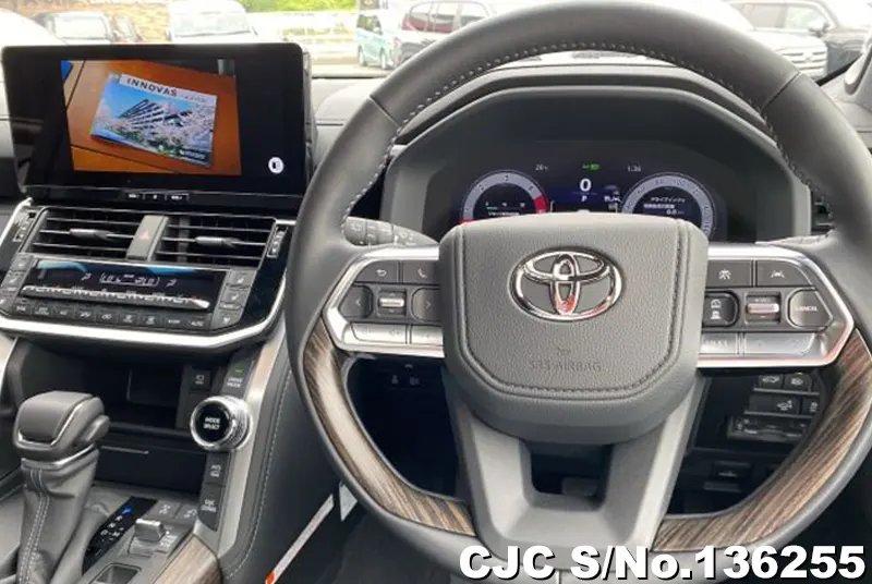 Toyota Land Cruiser in Gray for Sale Image 9