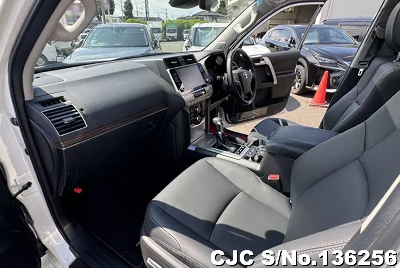 Toyota Land Cruiser Prado in Pearl for Sale Image 4