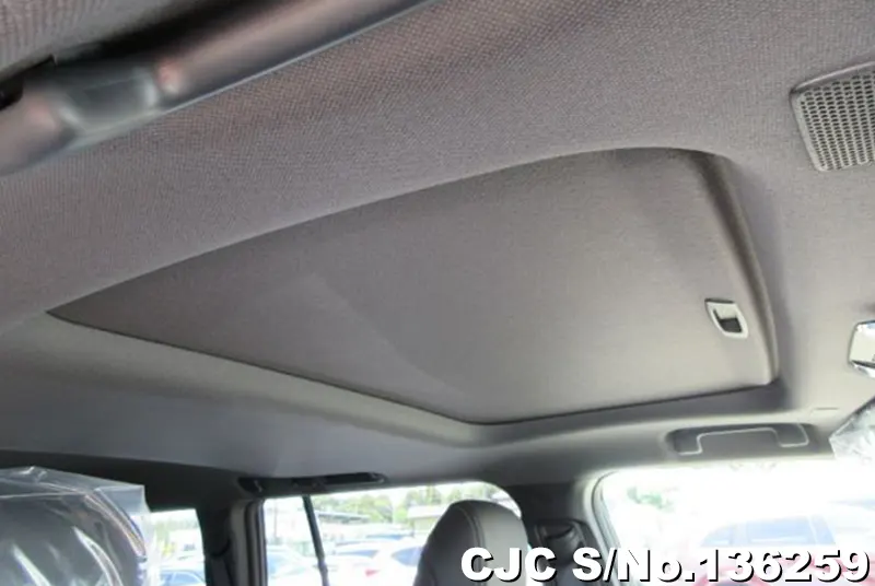 Toyota Land Cruiser 250 in Pearl for Sale Image 7