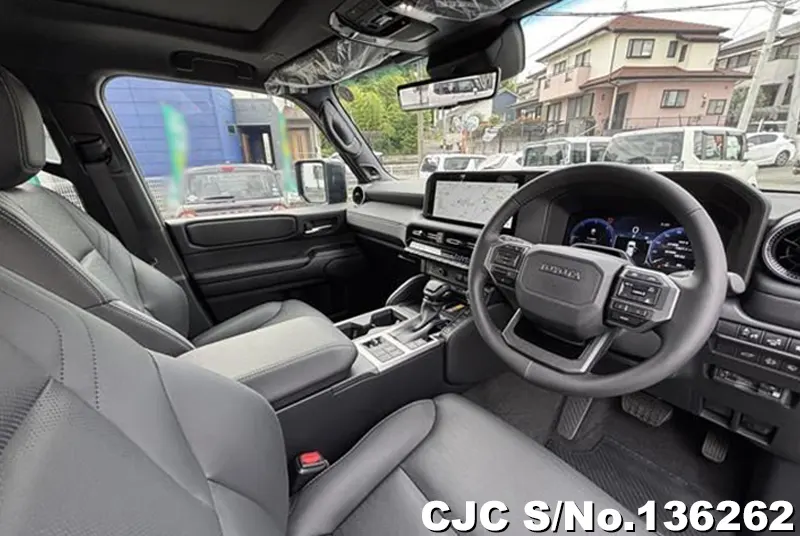 Toyota Land Cruiser 250 in Black for Sale Image 9