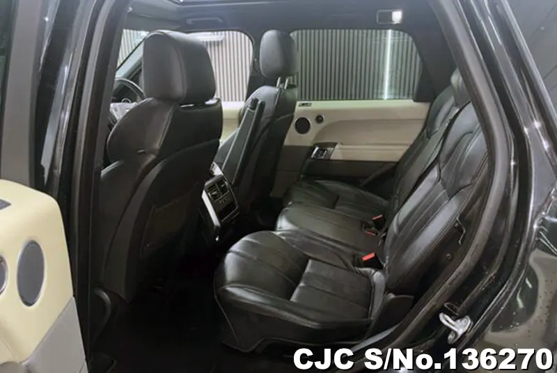 Land Rover Range Rover in Black for Sale Image 13