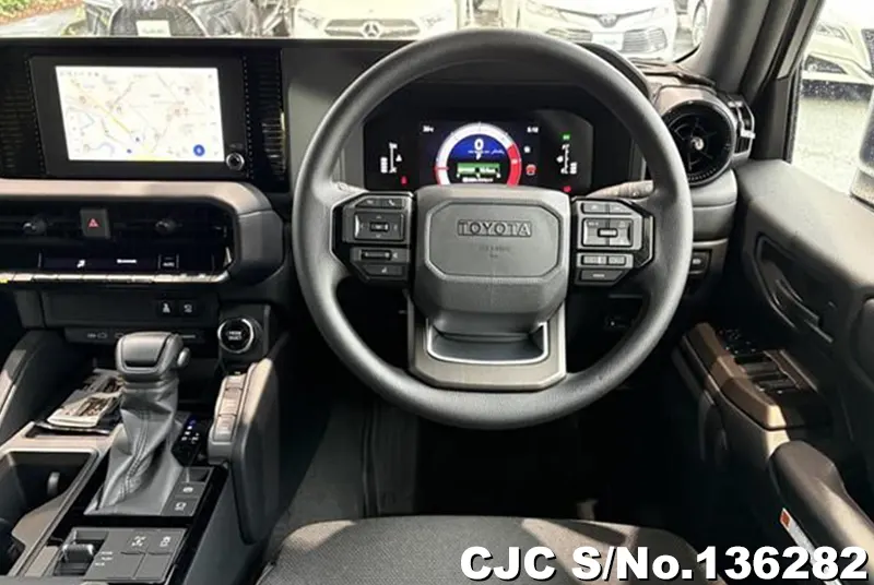 Toyota Land Cruiser 250 in Pearl for Sale Image 3