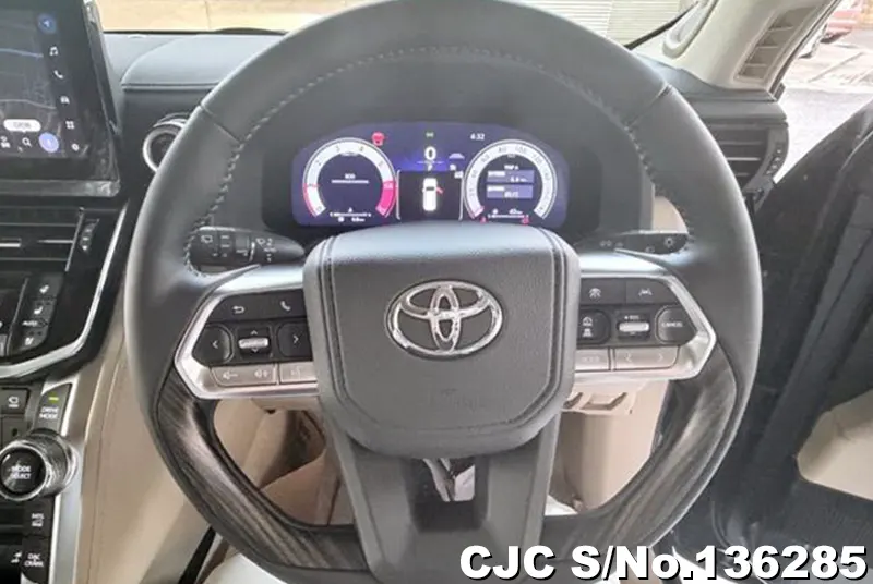Toyota Land Cruiser in Black for Sale Image 12