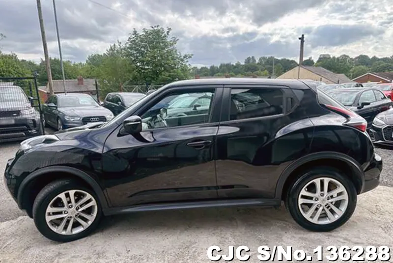 Nissan Juke in Black for Sale Image 5