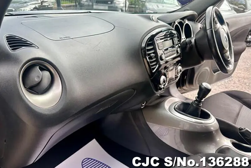 Nissan Juke in Black for Sale Image 7